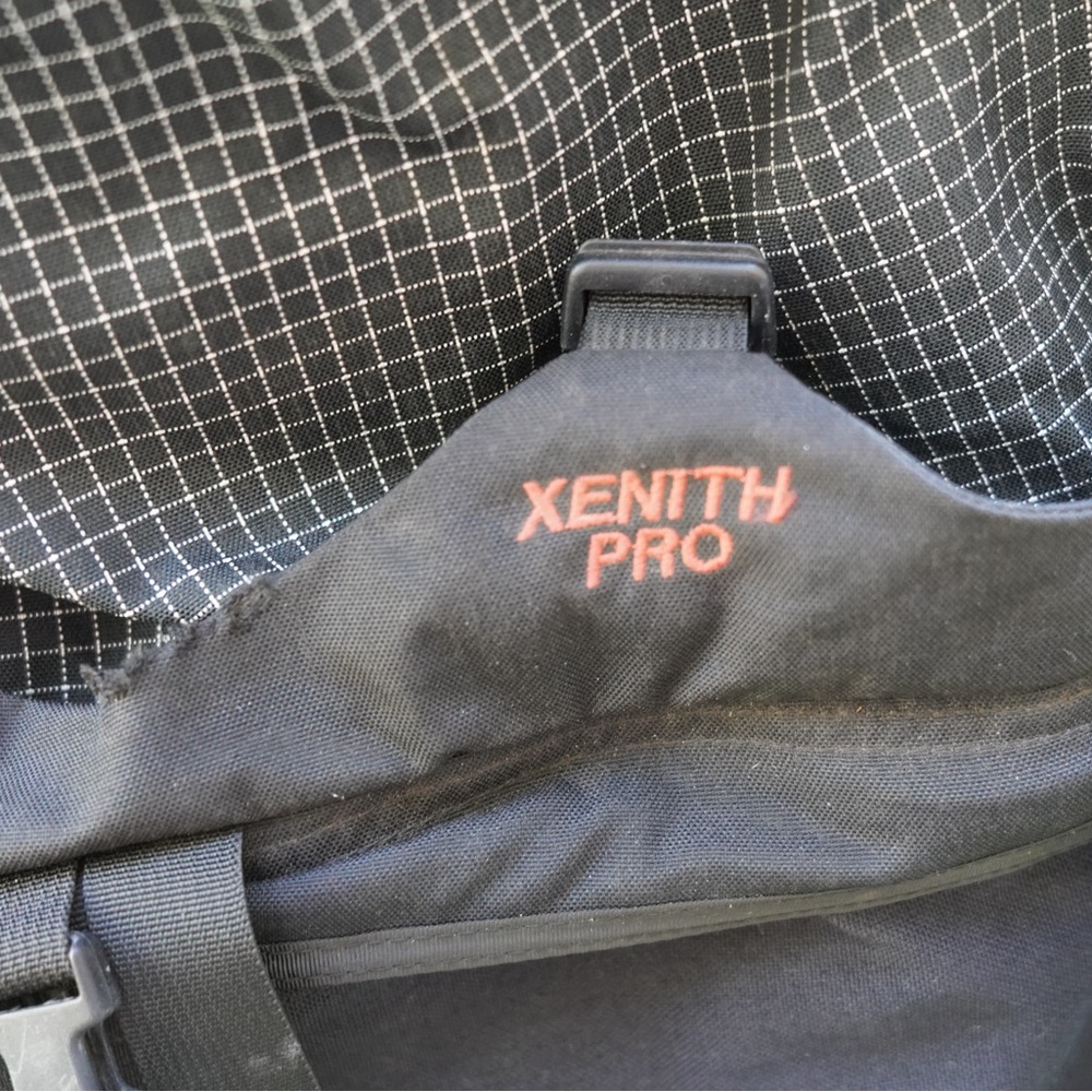 Osprey Vector Two Xenith Pro Backpack Medium Black - image 3